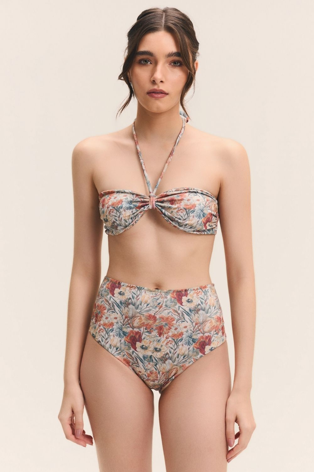 Hot Pants Tapeçaria