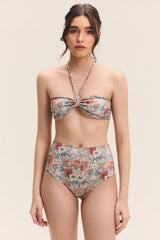 Hot Pants Tapeçaria