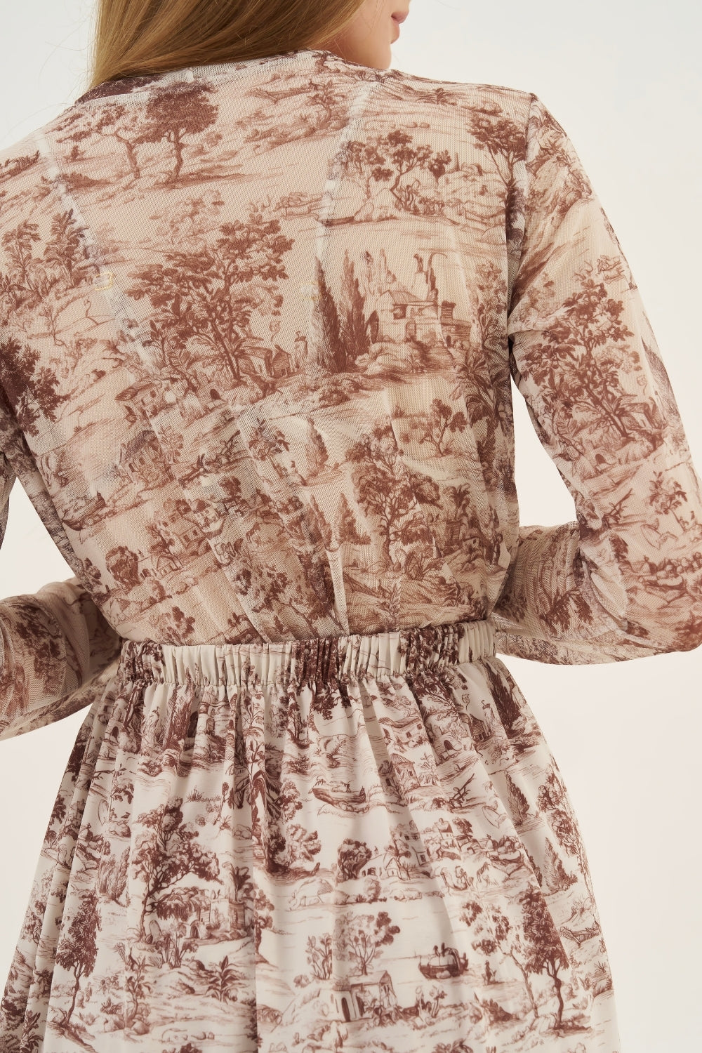 Blusa Tule Toile de Jouy