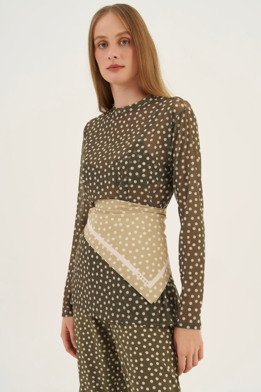 Blusa Tule Poá Leaf