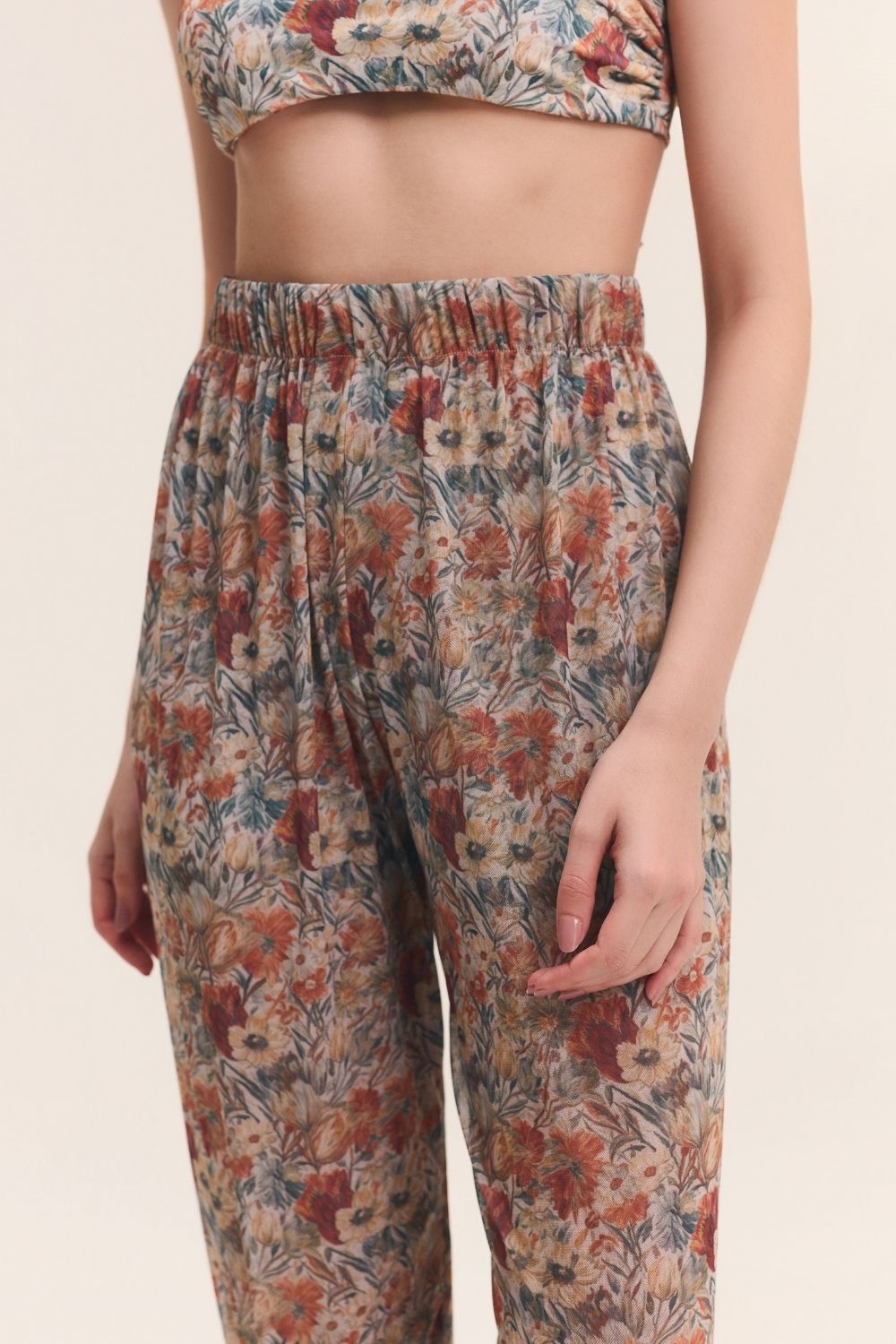 Calça Tule Tapeçaria