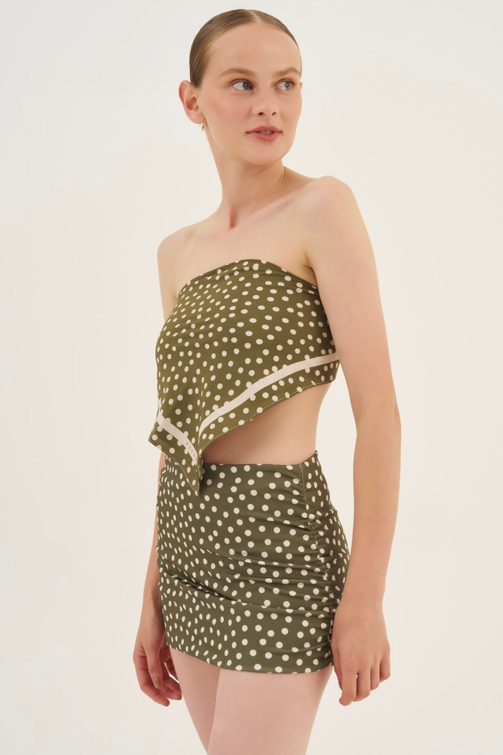 Saia Beach Poá Leaf